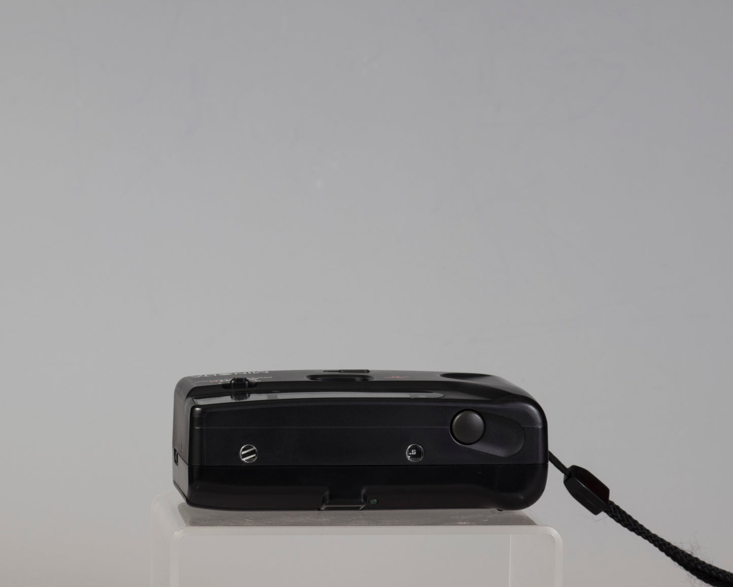 Minolta AF101r 35mm point-and-shoot camera w/case