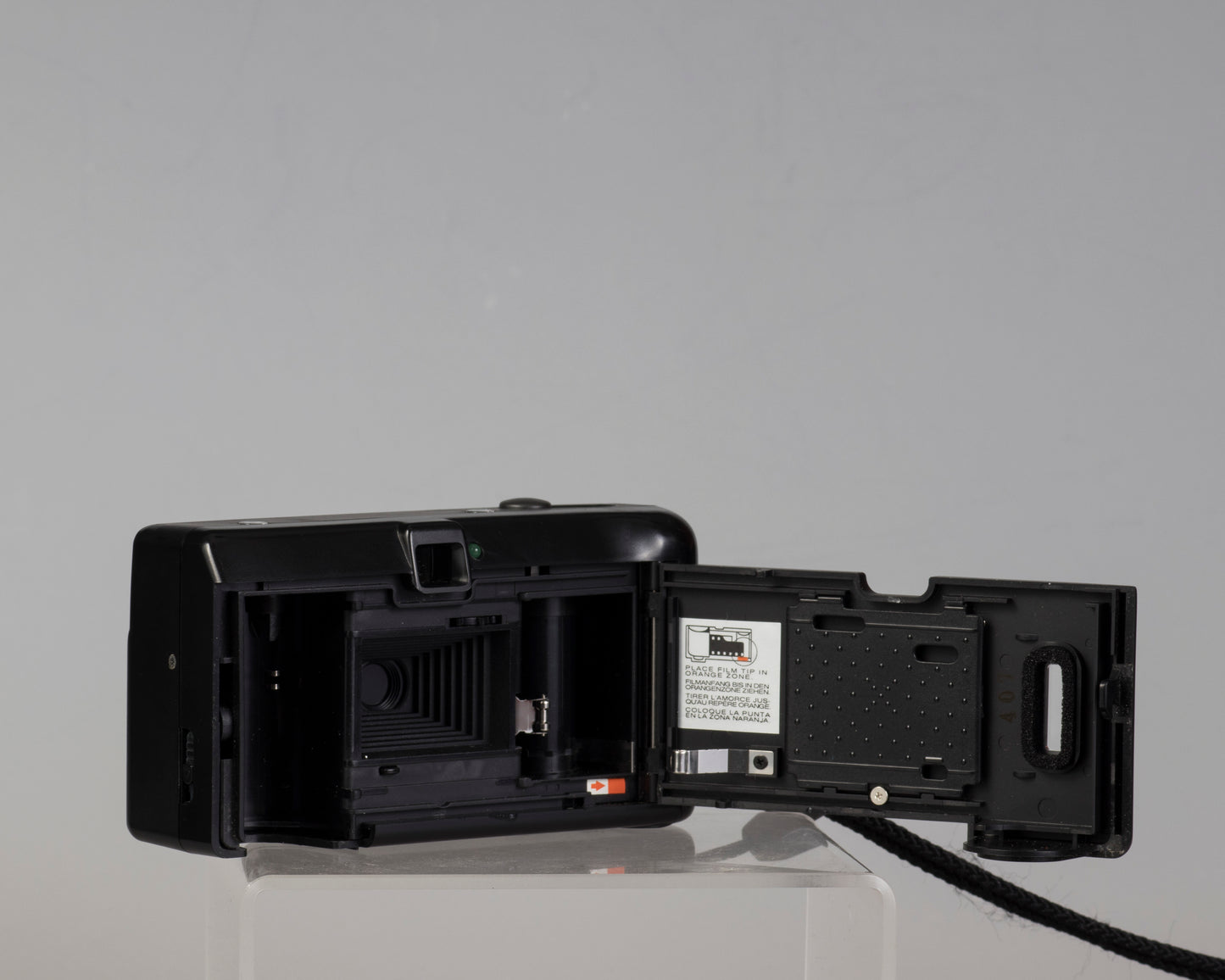 Minolta AF101r 35mm point-and-shoot camera w/case