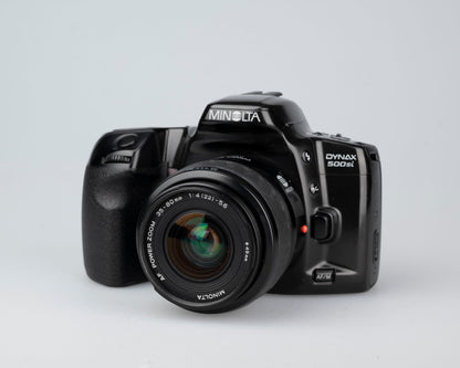 Minolta Dynax 500si 35mm film SLR w/ Maxxum Af 35-80 power zoom lens (serial 98601250)