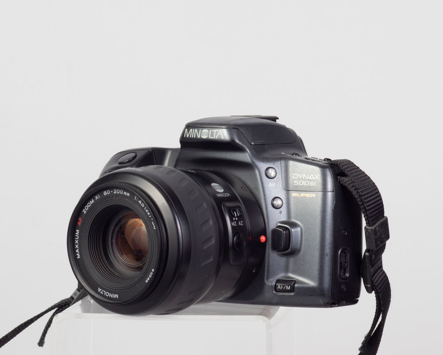 Reflex Minolta Dynax 500si Super 35 mm avec objectif Maxxum Af 80-200 mm