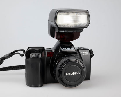 Ensemble reflex Minolta Dynax 7000i 35 mm avec objectif 50 mm f1.7 + flash 3200i