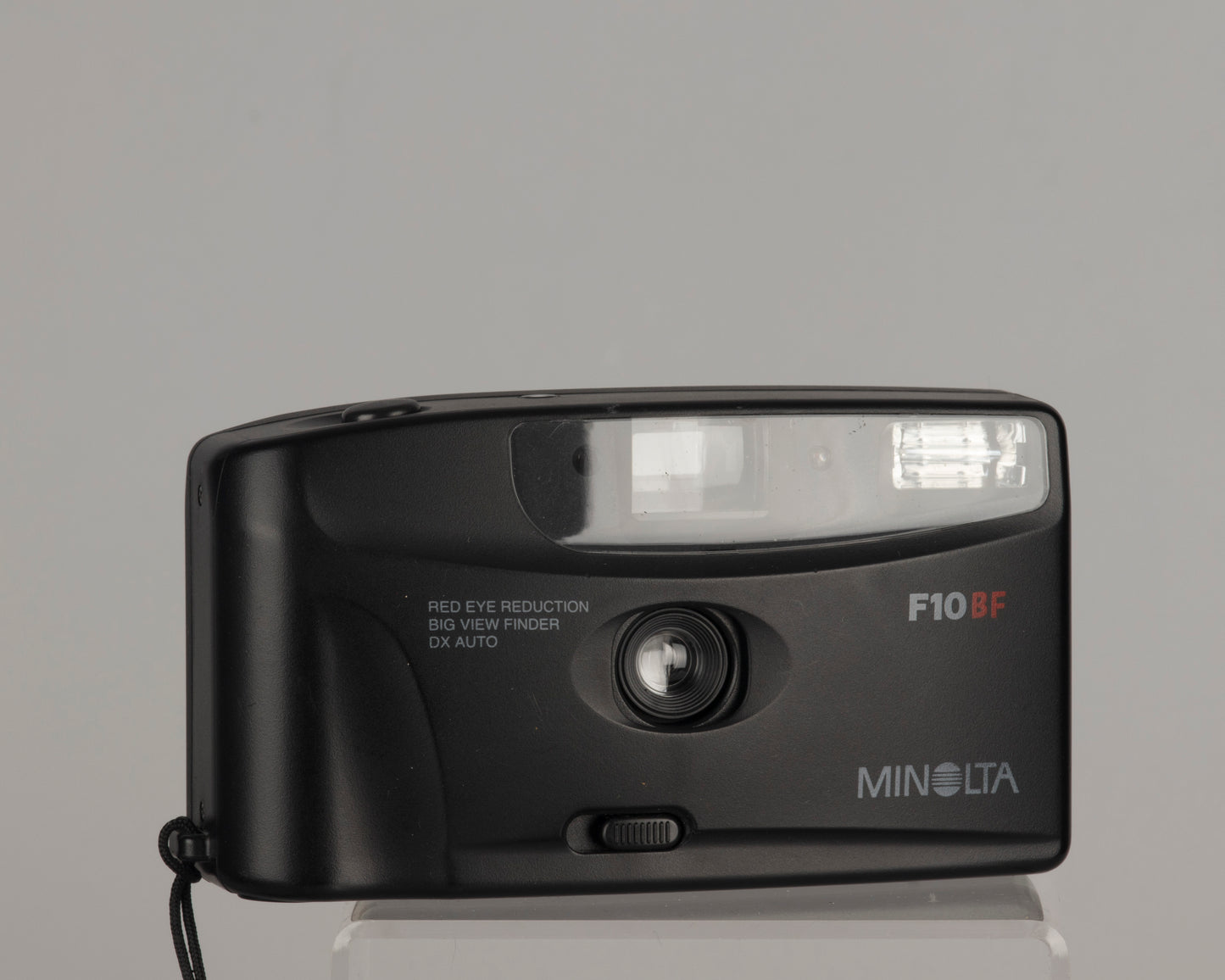 Appareil photo argentique Minolta F10BF 35 mm avec étui (série 34830119)