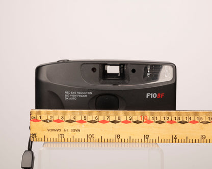 Appareil photo argentique Minolta F10BF 35 mm avec étui (série 33737004)