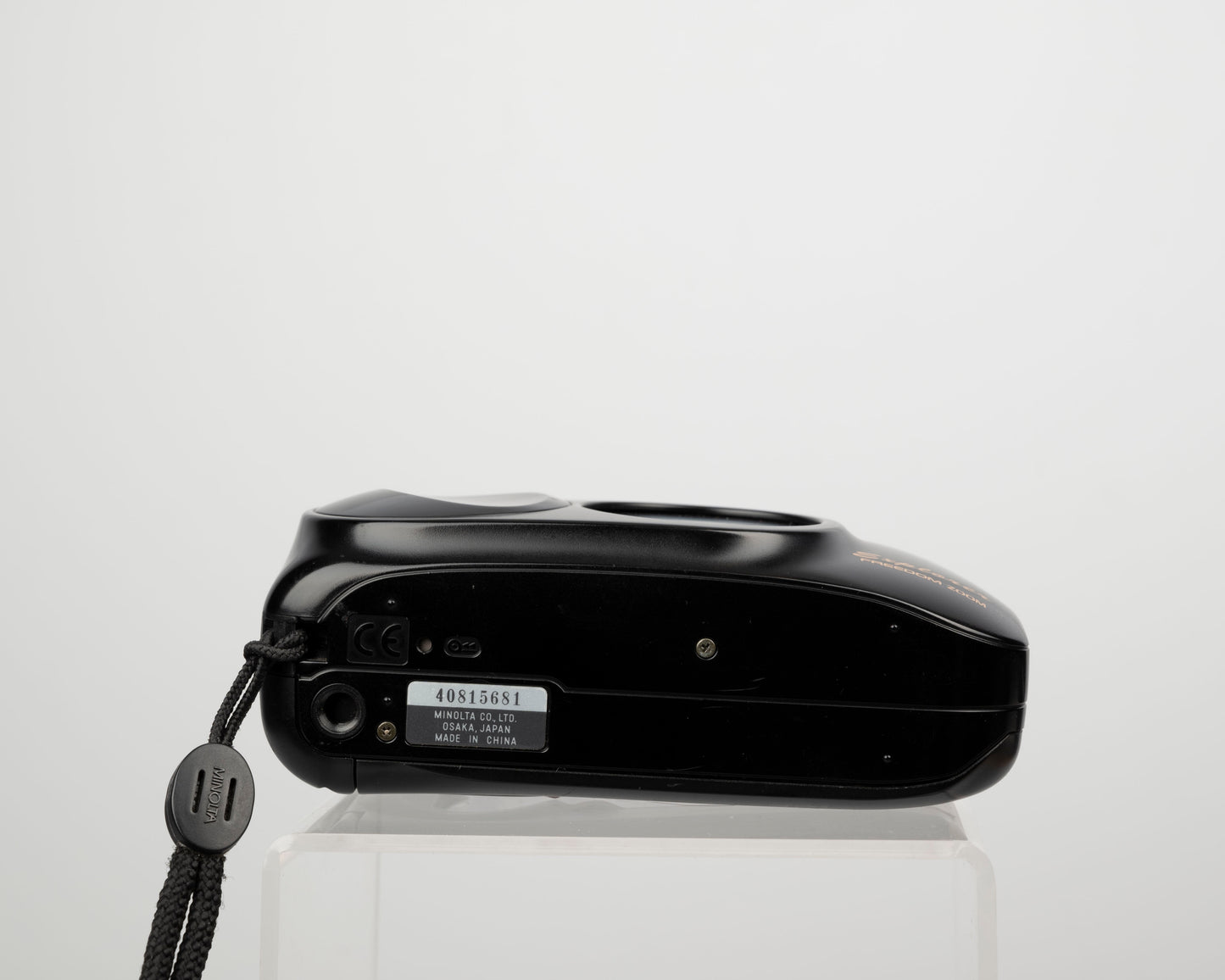 Minolta Freedom Zoom Explorer avec étui (série 40815681)