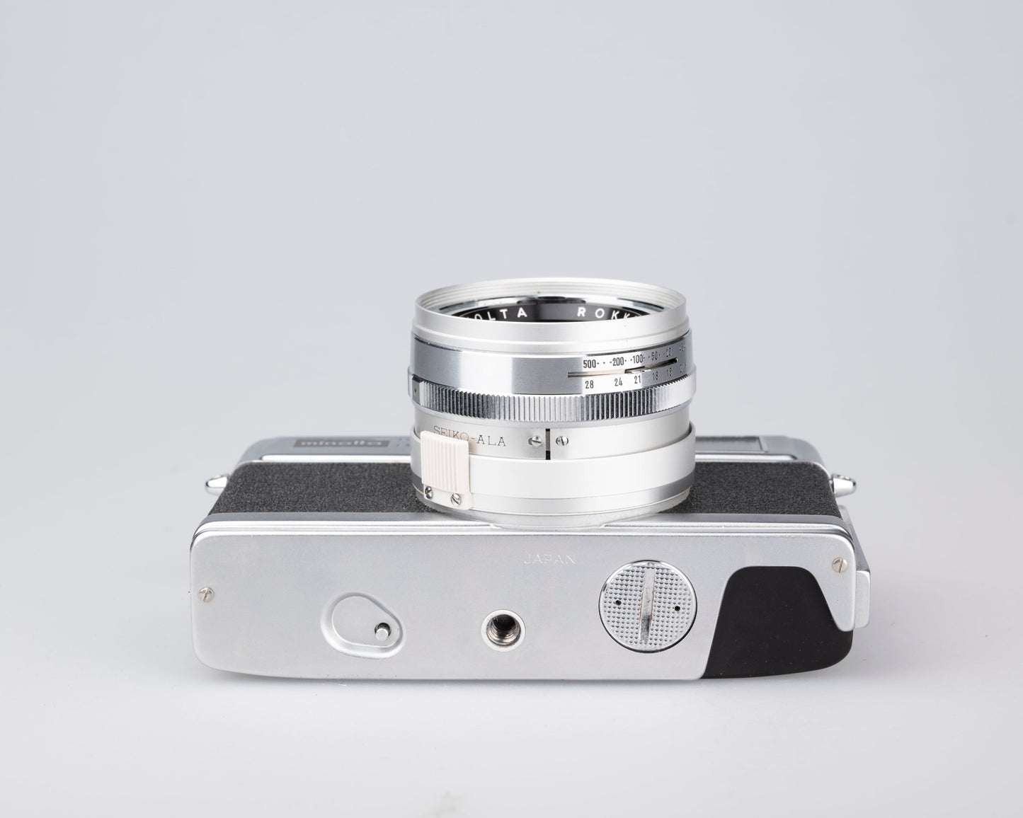 Minolta Hi-Matic 11 35mm rangefinder camera w/ 'ever-ready' case