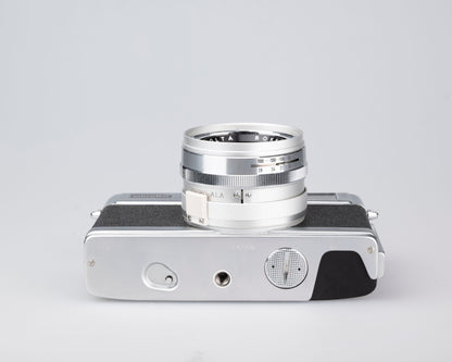 Minolta Hi-Matic 11 35mm rangefinder camera w/ 'ever-ready' case
