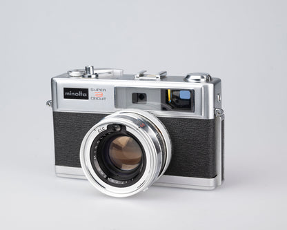 Minolta Hi-Matic 11 35mm rangefinder camera w/ 'ever-ready' case