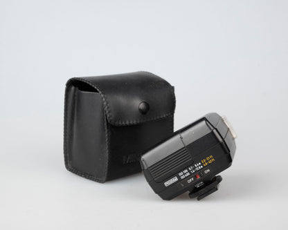 Minolta Maxxum 7000 35mm film SLR w/ 50mm f1.7 lens + 1800AF flash (serial 37101091)
