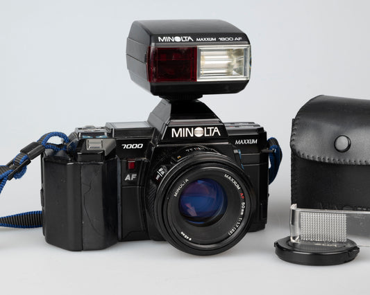 Minolta Maxxum 7000 35mm film SLR w/ 50mm f1.7 lens + 1800AF flash (serial 37101091)