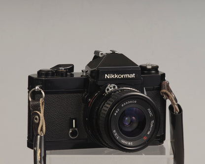 Appareil photo reflex Nikon Nikkormat FT2 35 mm avec objectif RMC Tokina II 28 mm f2.8