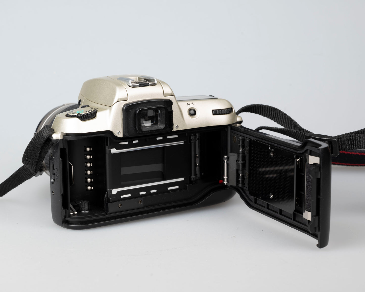 Nikon F60 35mm film SLR w/ AF Nikkor 28-80mm lens + manual (serial 2341515)