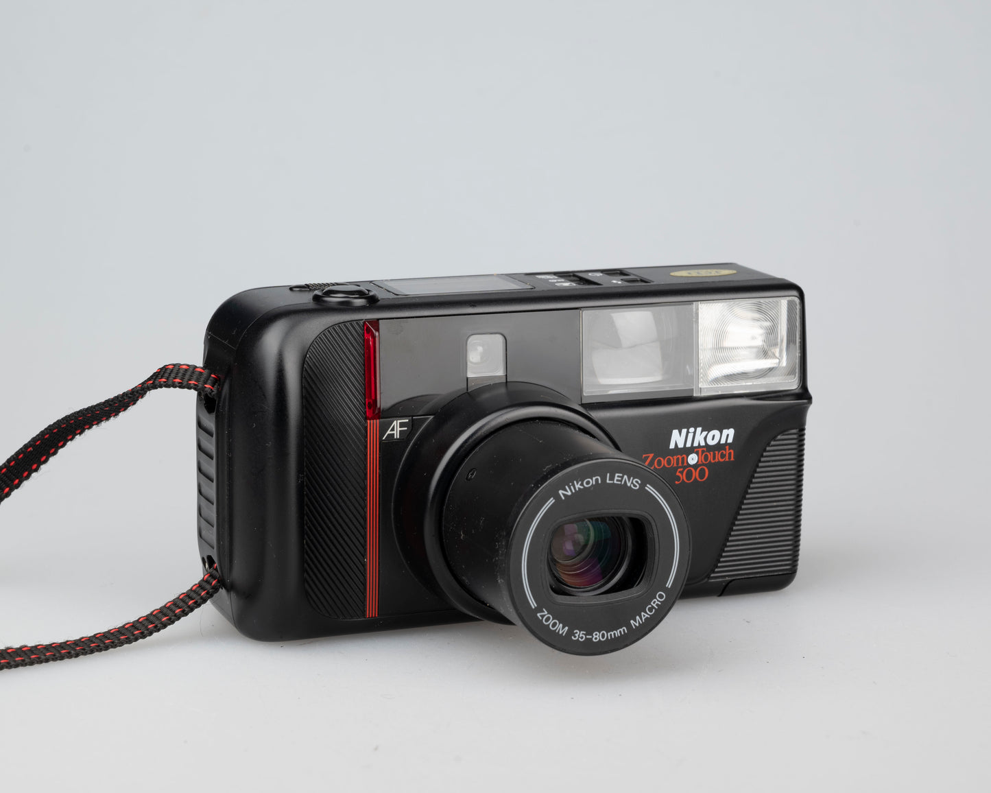 Nikon Zoom Touch 500 35mm camera (serial 5059546)