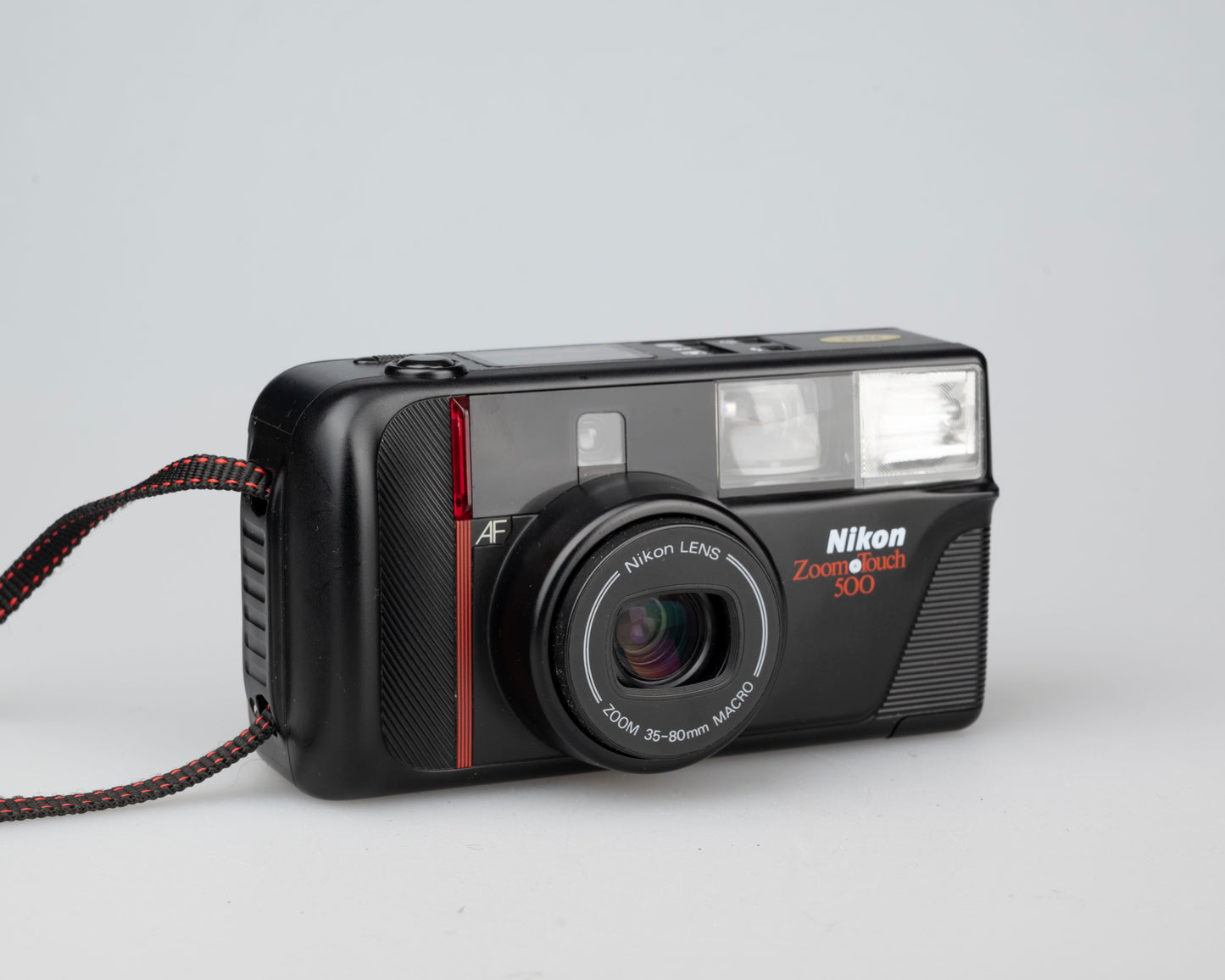 Nikon Zoom Touch 500 35mm camera (serial 5059546)