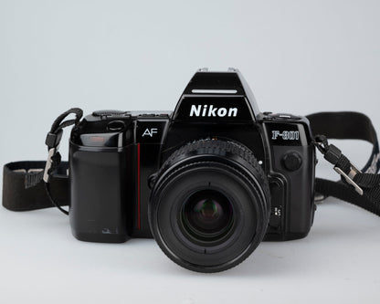 Reflex Nikon F-801 35 mm + Nikon Speedlight SB-24 + objectif AF Nikkor 35-80 mm + manuel