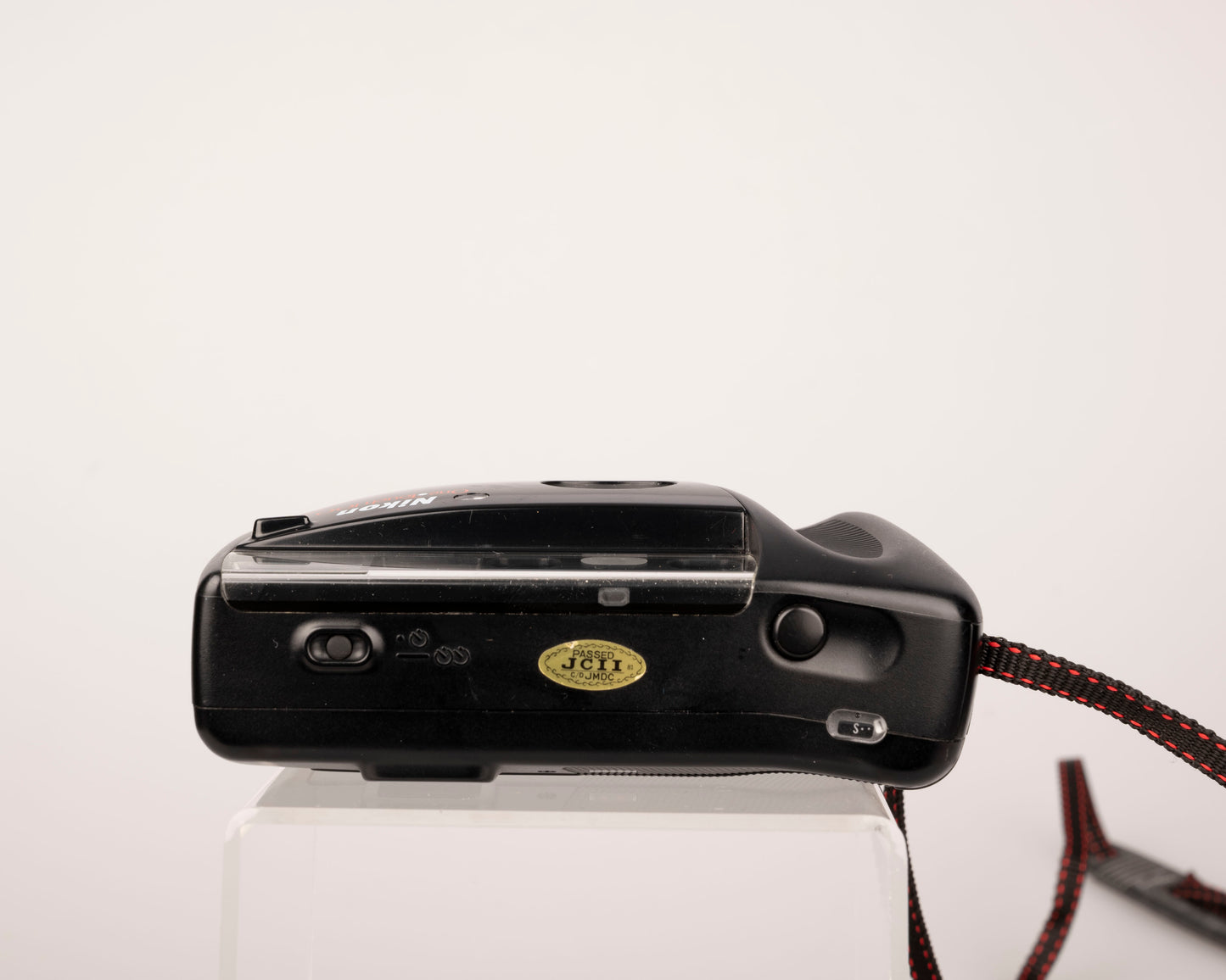 Nikon One Touch 100 35mm camera (serial 7081052)
