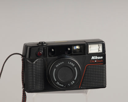 Appareil photo Nikon One Touch (L35AF2) 35 mm numéro de série 6107346