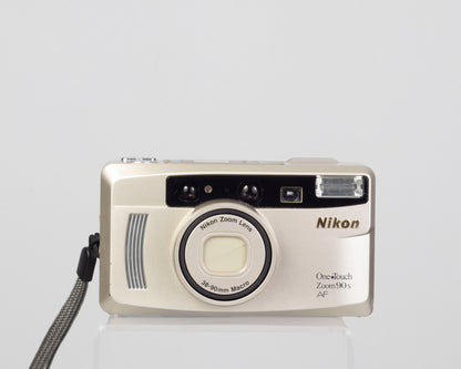 Appareil photo Nikon One Touch Zoom 90S 35 mm avec étui (série 6034585)