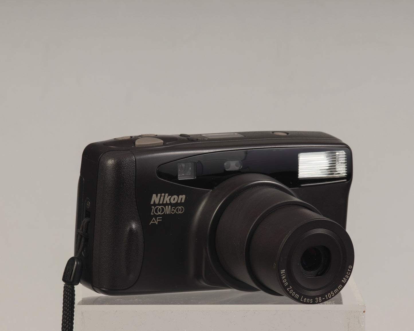 Nikon Zoom 500AF 35mm camera with case