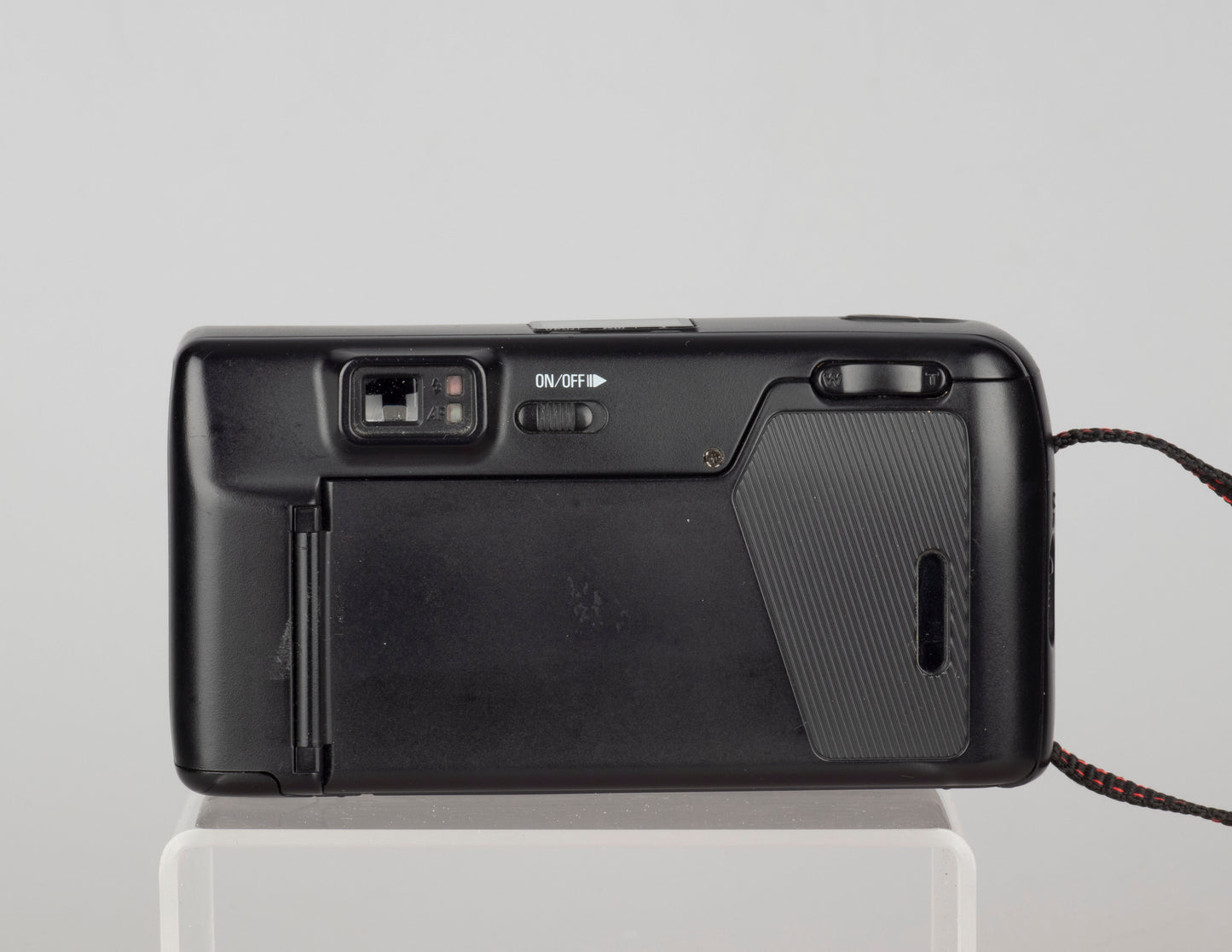 Nikon Zoom Touch 400 35mm camera w/ case and manual (serial 5567905)