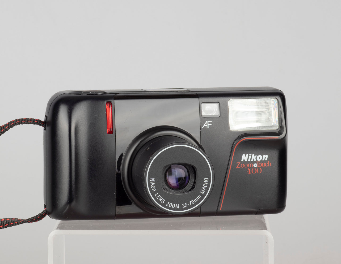 Nikon Zoom Touch 400 35mm camera w/ case and manual (serial 5567905)