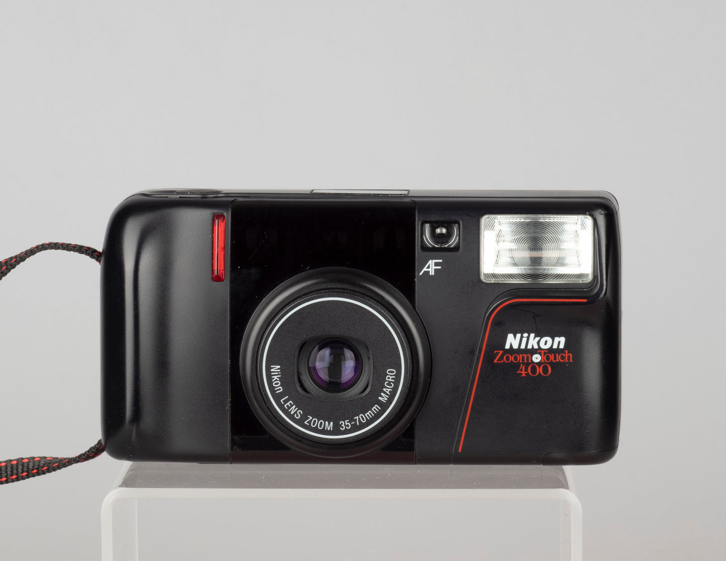 Nikon Zoom Touch 400 35mm camera w/ case and manual (serial 5567905)
