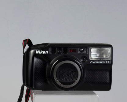 Appareil photo Nikon Zoom Touch 800 35 mm (série 508057)