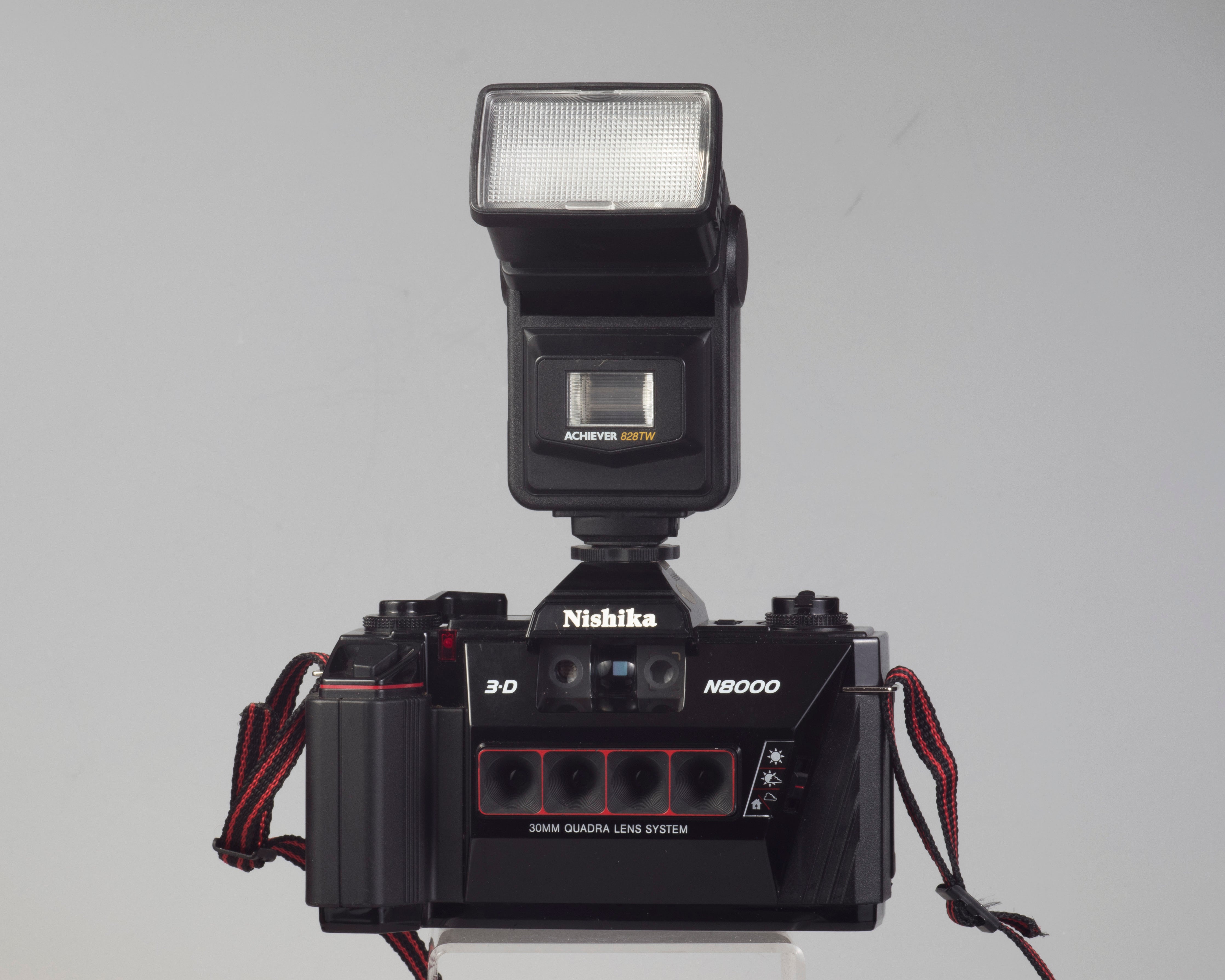 Nishika N8000 3D 35mm camera w/ Achiever 828TW twin flash – New