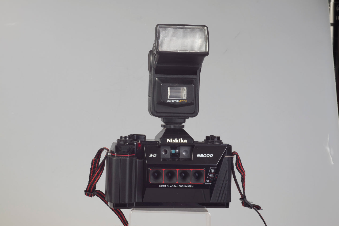 Nishika N8000 3D 35mm camera w/ Achiever 828TW twin flash