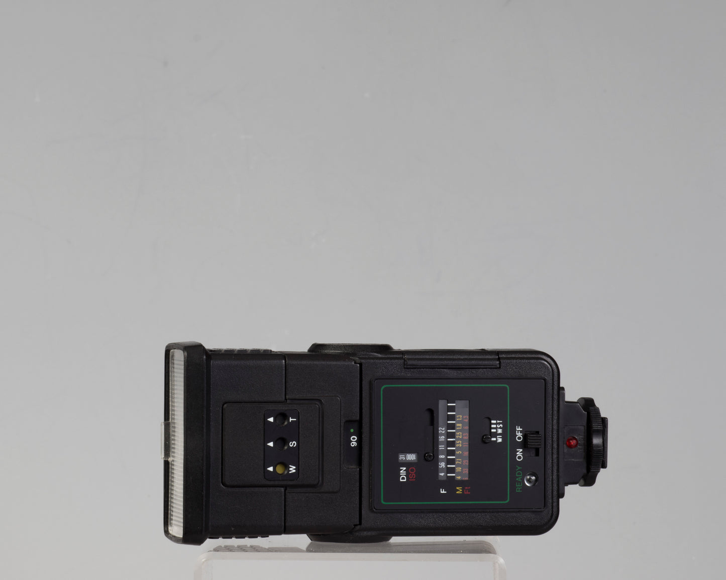 Nishika N8000 3D 35mm camera w/ Achiever 828TW twin flash