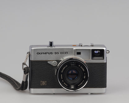 Olympus 35 ECR rangefinder 35mm camera with original box and case