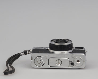 Olympus 35 ECR rangefinder 35mm camera with original box and case