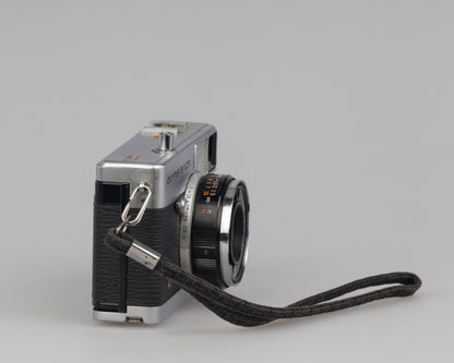 Olympus 35 ECR rangefinder 35mm camera with original box and case