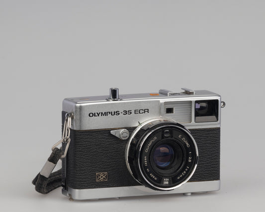 Appareil photo télémétrique 35 mm Olympus 35 ECR avec boîte et étui d'origine