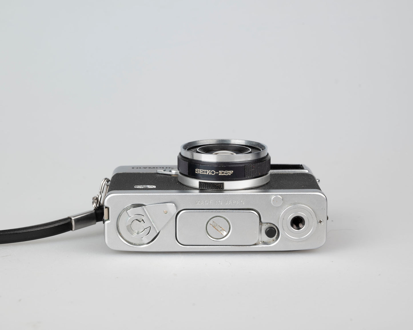 Olympus 35 EC viewfinder 35mm camera w/ case + flash
