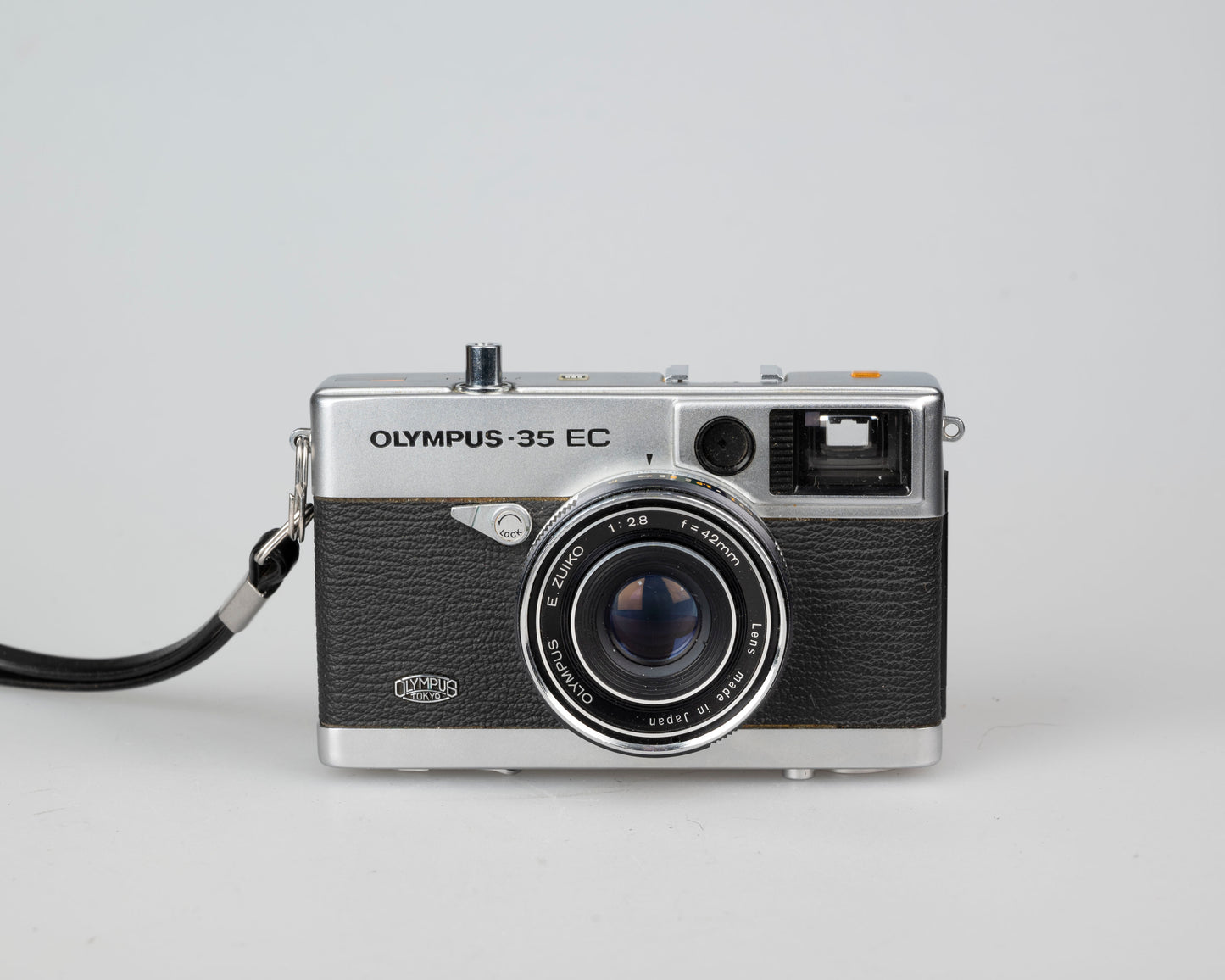 Olympus 35 EC viewfinder 35mm camera w/ case + flash