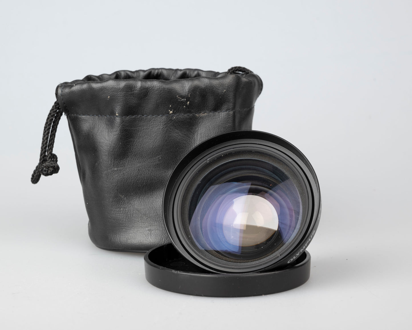 Olympus IS-2 'bridge' SLR 35 mm avec objectif 35-135 mm + convertisseurs 1,5x et 0,8x (série 1012390)