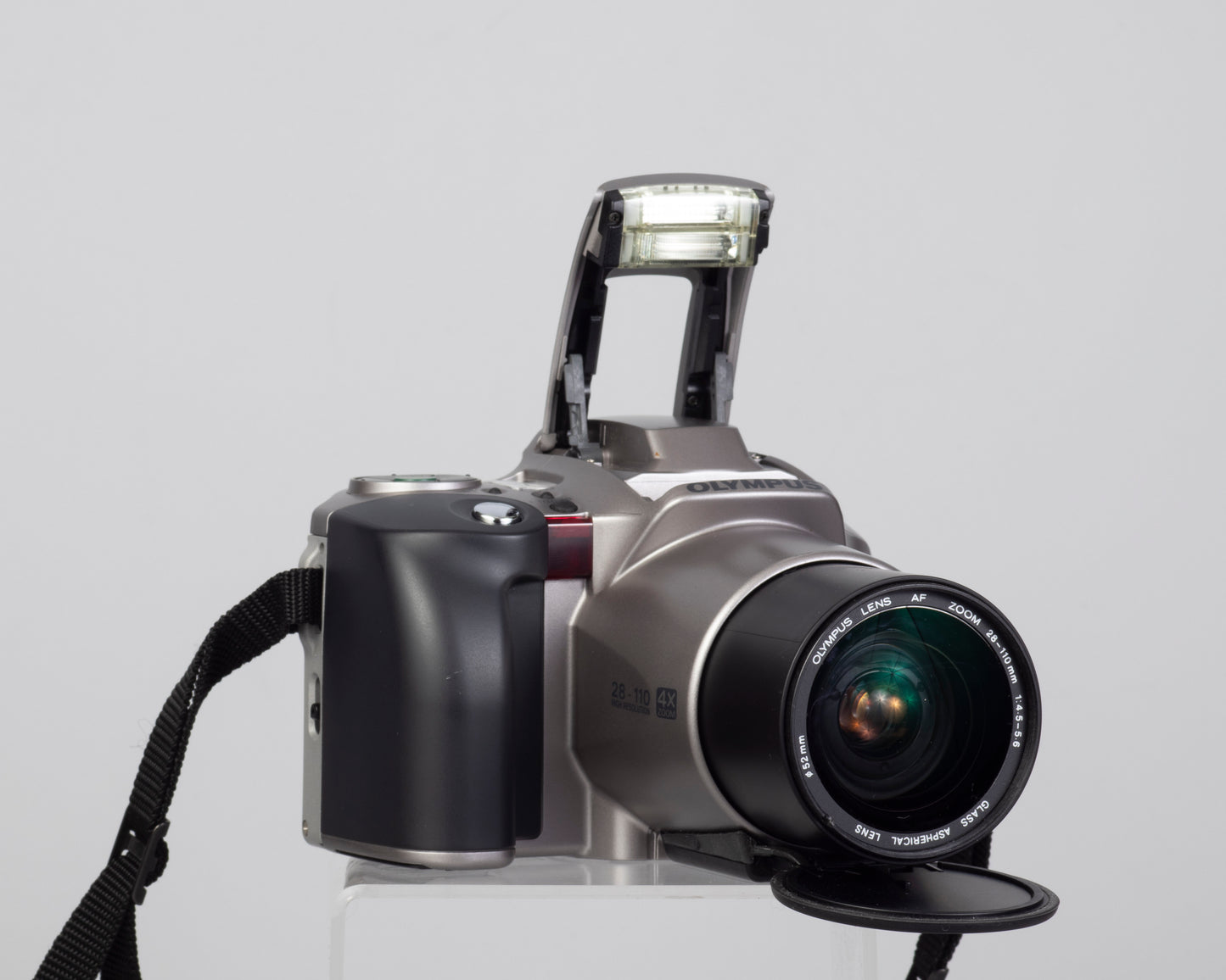 Olympus IS-20 QD 'bridge' Reflex 35 mm avec objectif 28-110 (série 1360187)