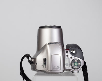 Olympus IS-20 QD 'bridge' Reflex 35 mm avec objectif 28-110 (série 1360187)
