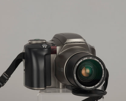 Olympus IS-300 'bridge' SLR 35 mm avec objectif 28-110