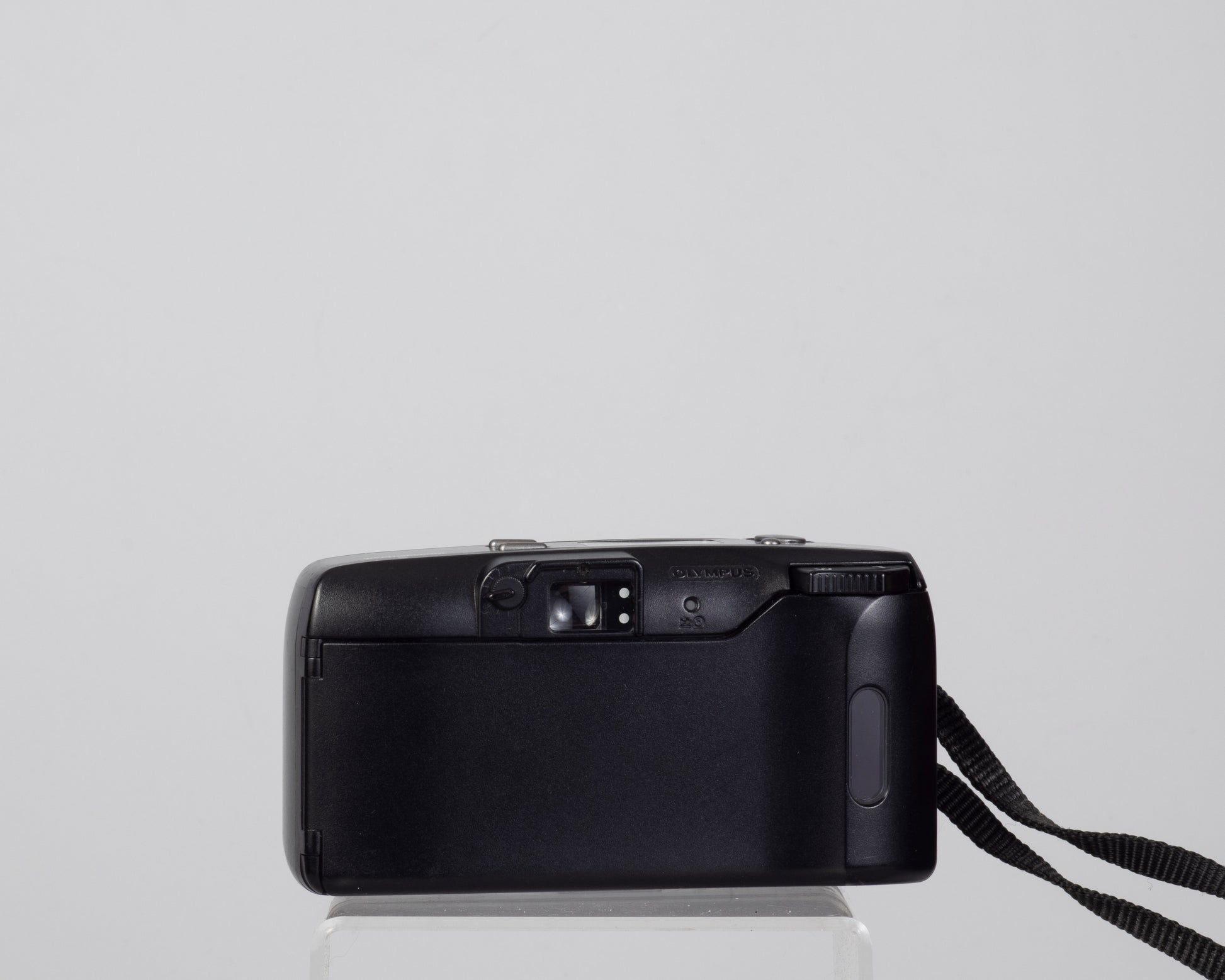 The Olympus Infinity Accura Zoom 105 35mm film camera with 38-105mm zoom lens