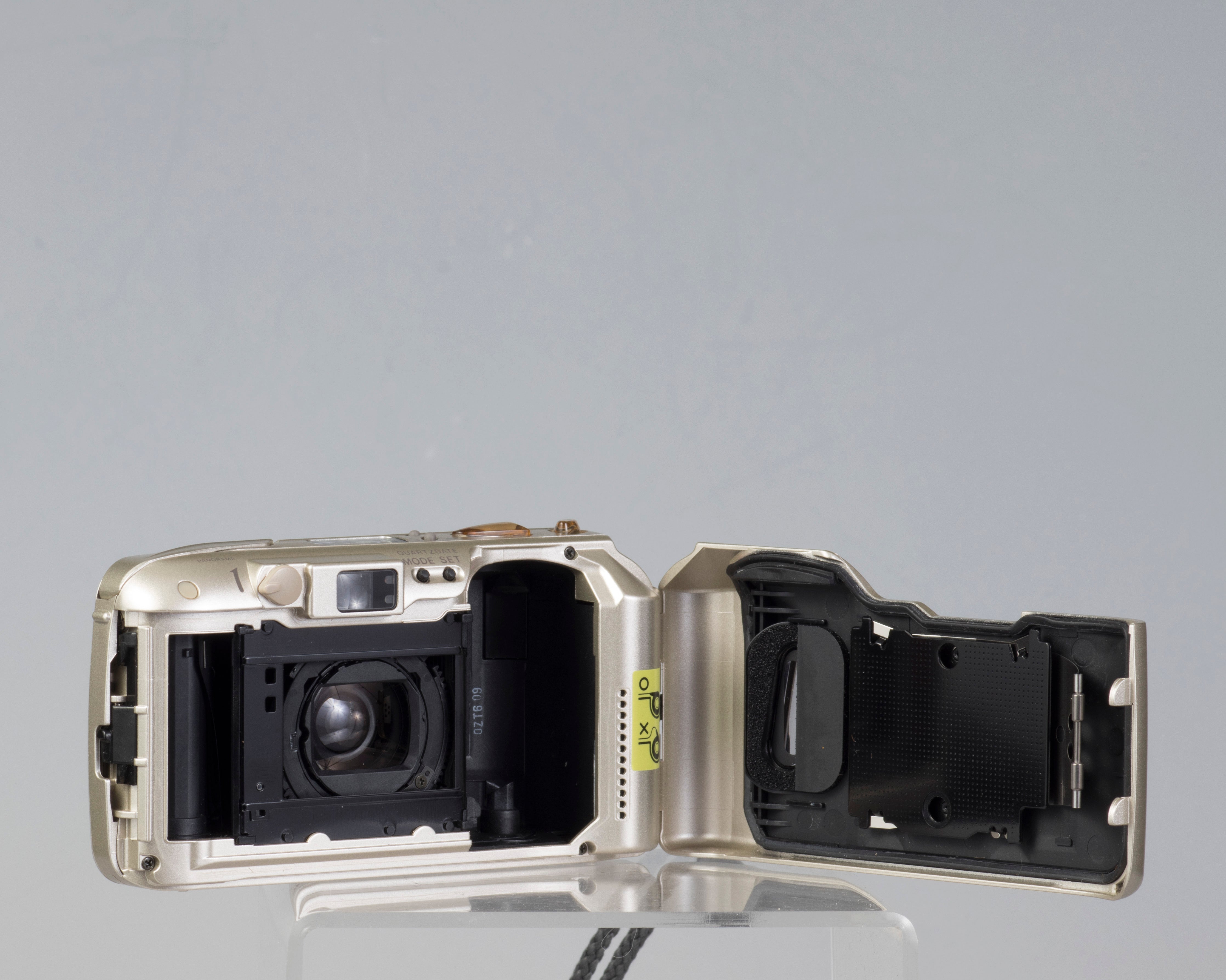 Olympus ∞ Stylus Epic Zoom 80 Deluxe 35mm film camera