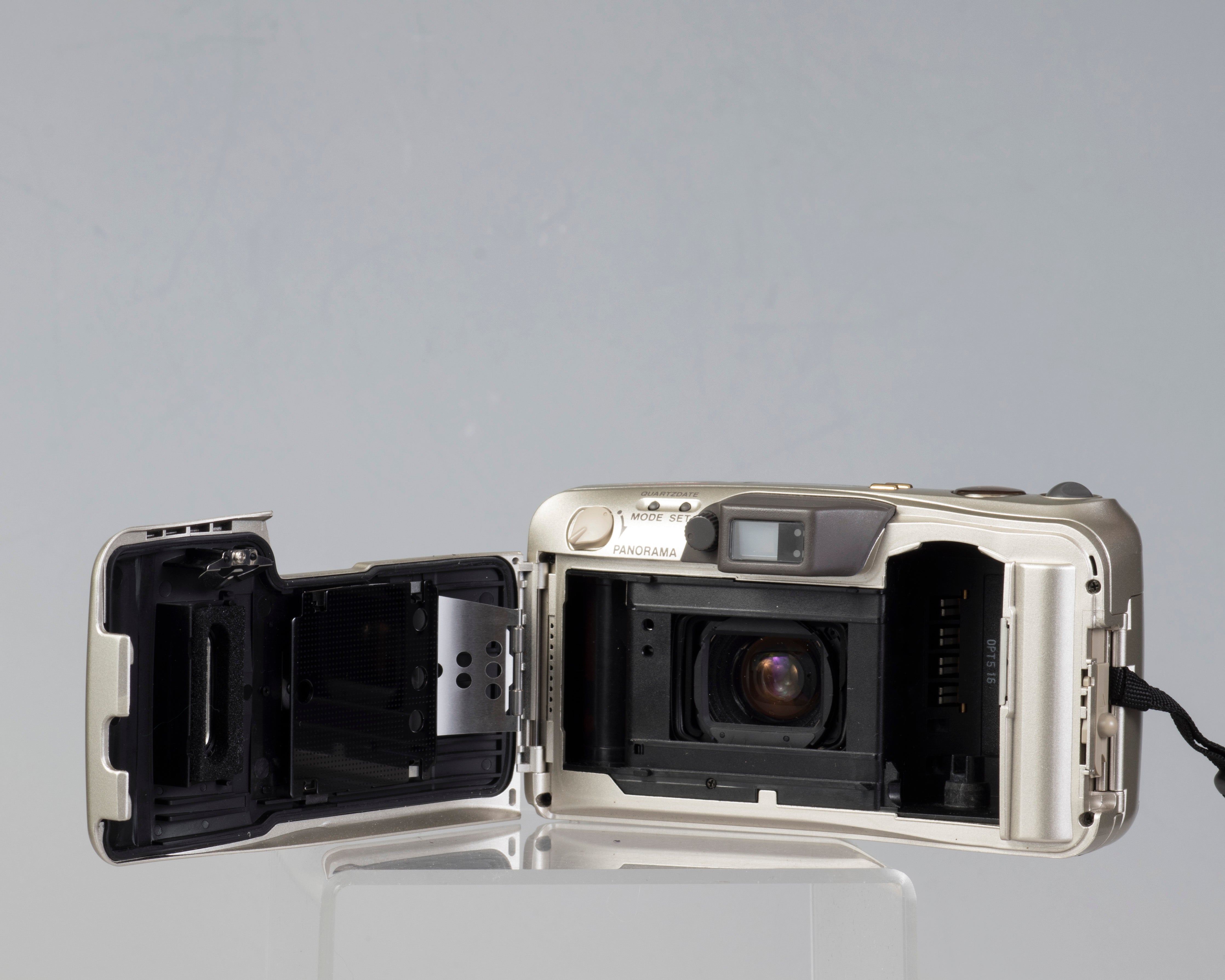 Olympus ∞ Stylus Zoom 140 Deluxe 35mm film camera (serial 4014772