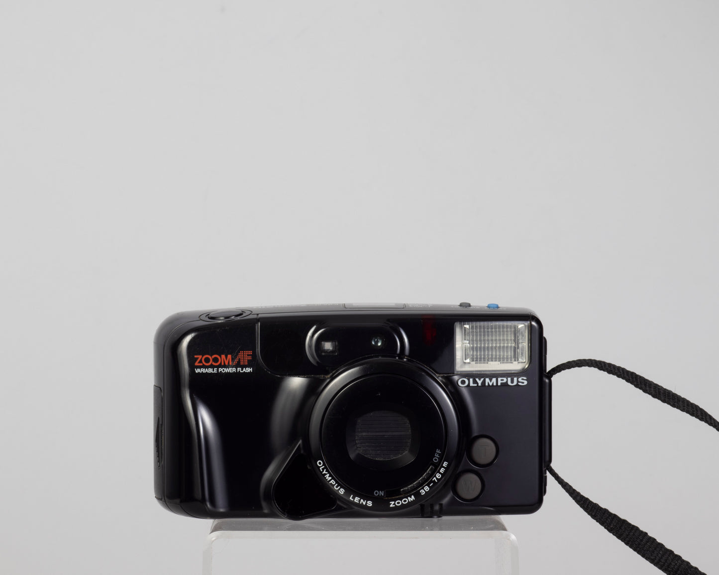 Olympus Infinity Zoom 200 35mm camera (serial 5252818)