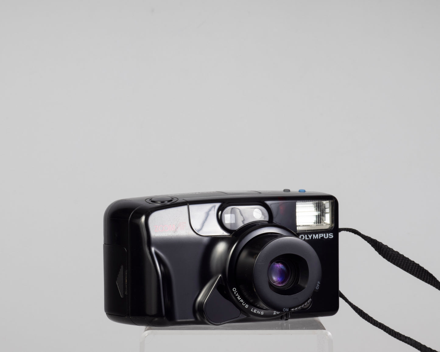 Olympus Infinity Zoom 200 35mm camera (serial 5252818)