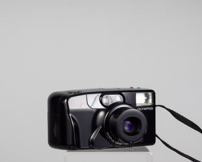 Olympus Infinity Zoom 200 35mm camera (serial 5252818)