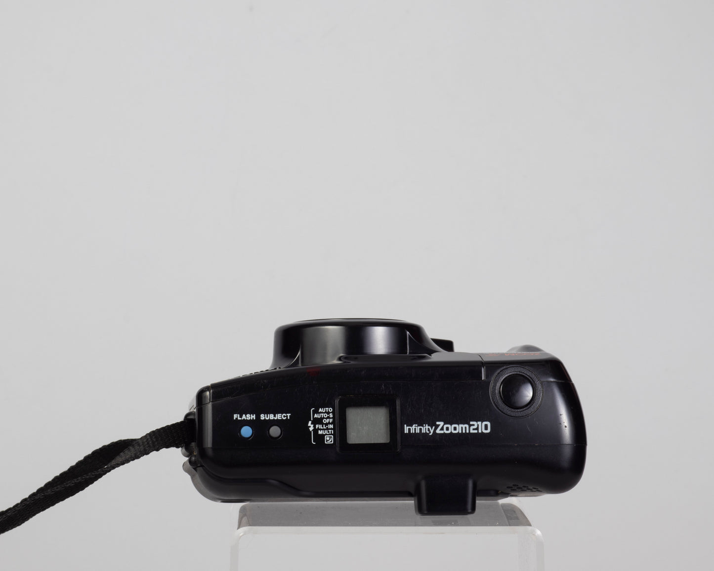 Olympus Infinity Zoom 200 35mm camera (serial 5252818)
