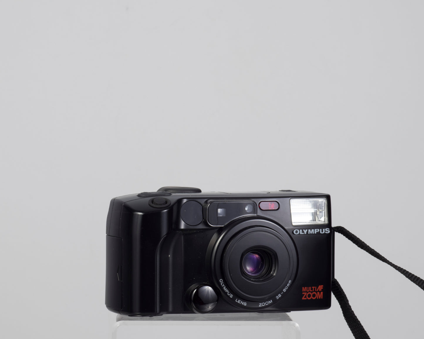 Olympus Infinity Zoom 200 35mm camera w/ manual and remote control