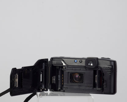 Olympus Infinity Zoom 200 35mm camera w/ manual and remote control