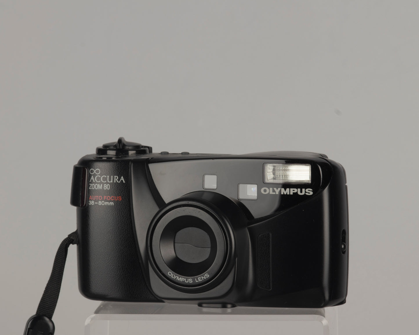 Appareil photo Olympus Infinity Accura Zoom 80 35 mm avec étui