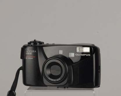 Appareil photo Olympus Infinity Accura Zoom 80 35 mm avec étui